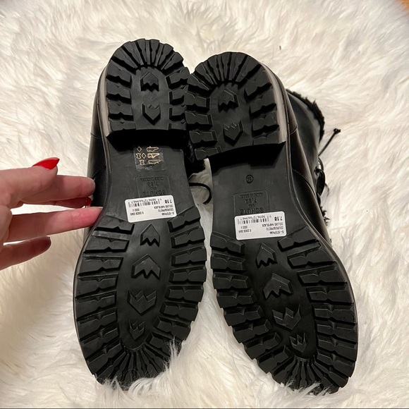 NWT SCHUTZ Faux Shearling Lace up Combat Military Boots Size 7.5 - Picture 4 of 6